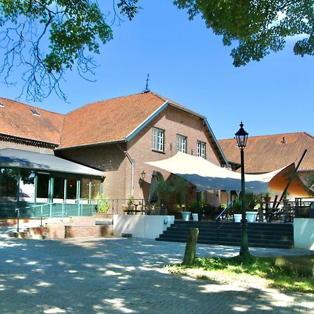Hotel Restaurant De Roosterhoeve Roosteren Exterior photo