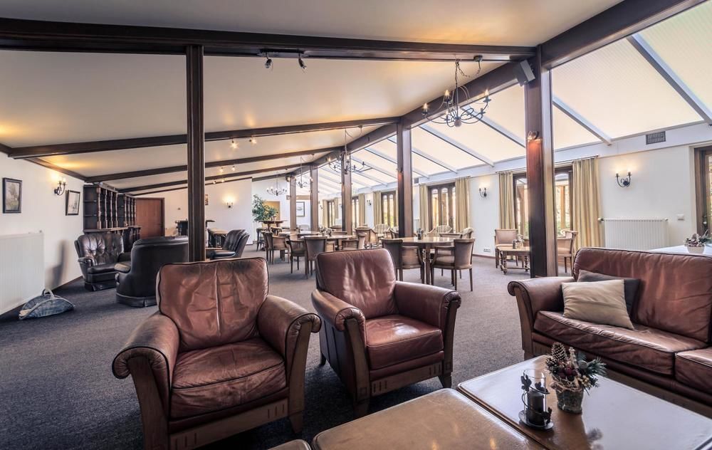 Hotel Restaurant De Roosterhoeve Roosteren Exterior photo
