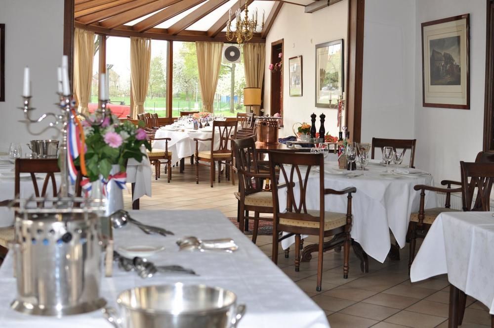 Hotel Restaurant De Roosterhoeve Roosteren Exterior photo